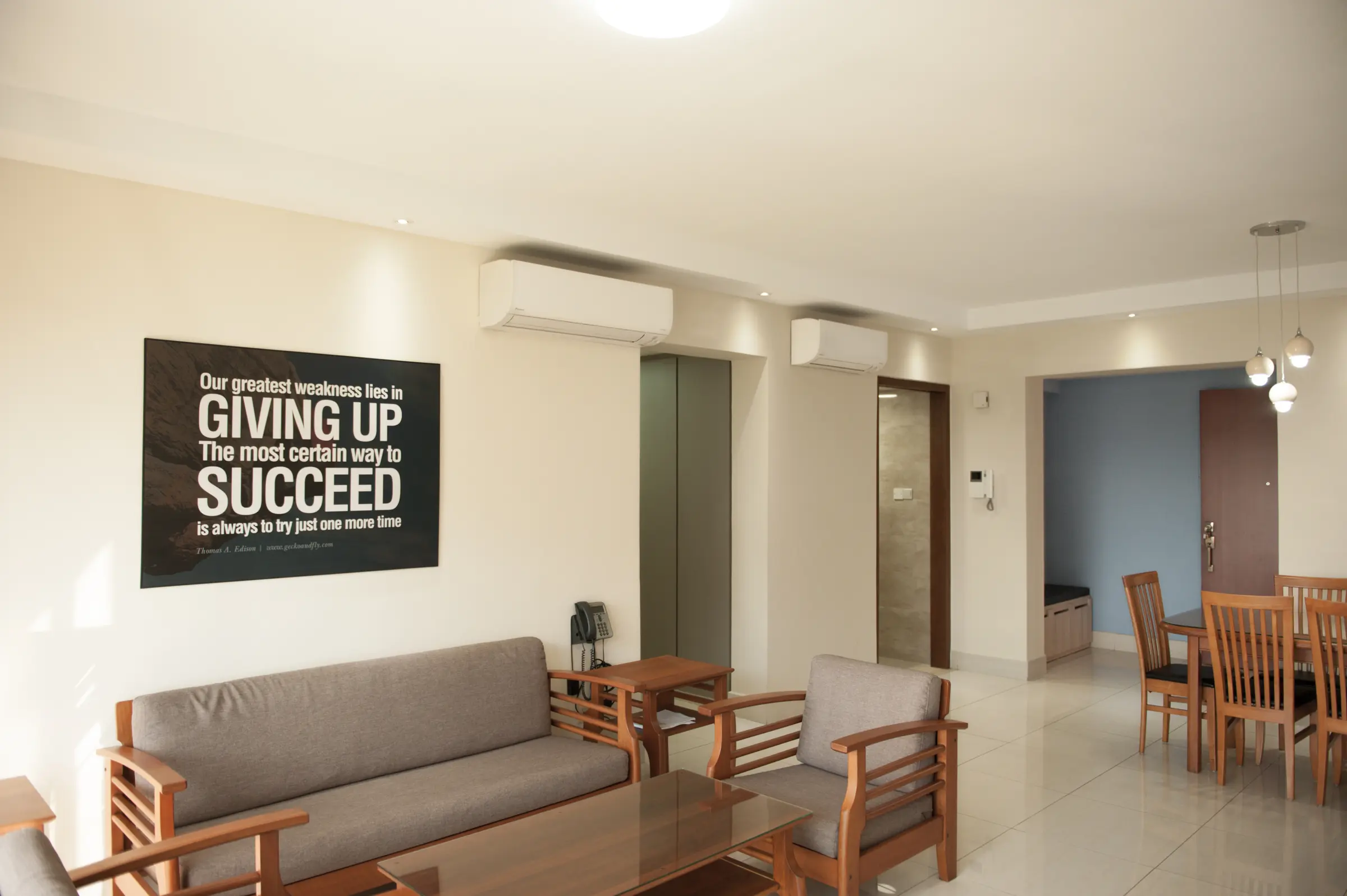 NYP Apartment by L-Pine Design