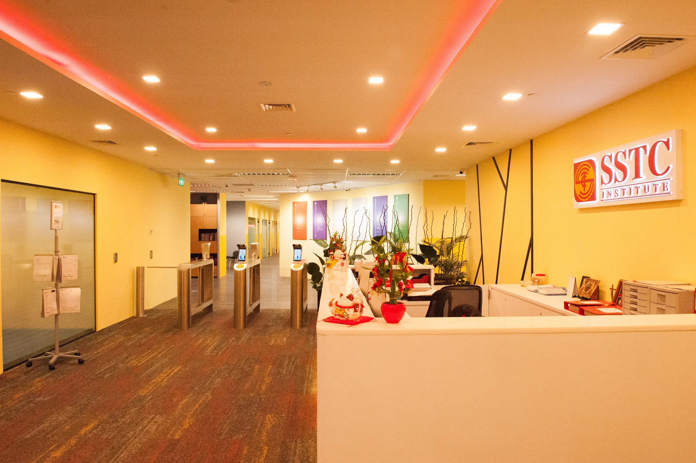SSTC Institute — reception corridor