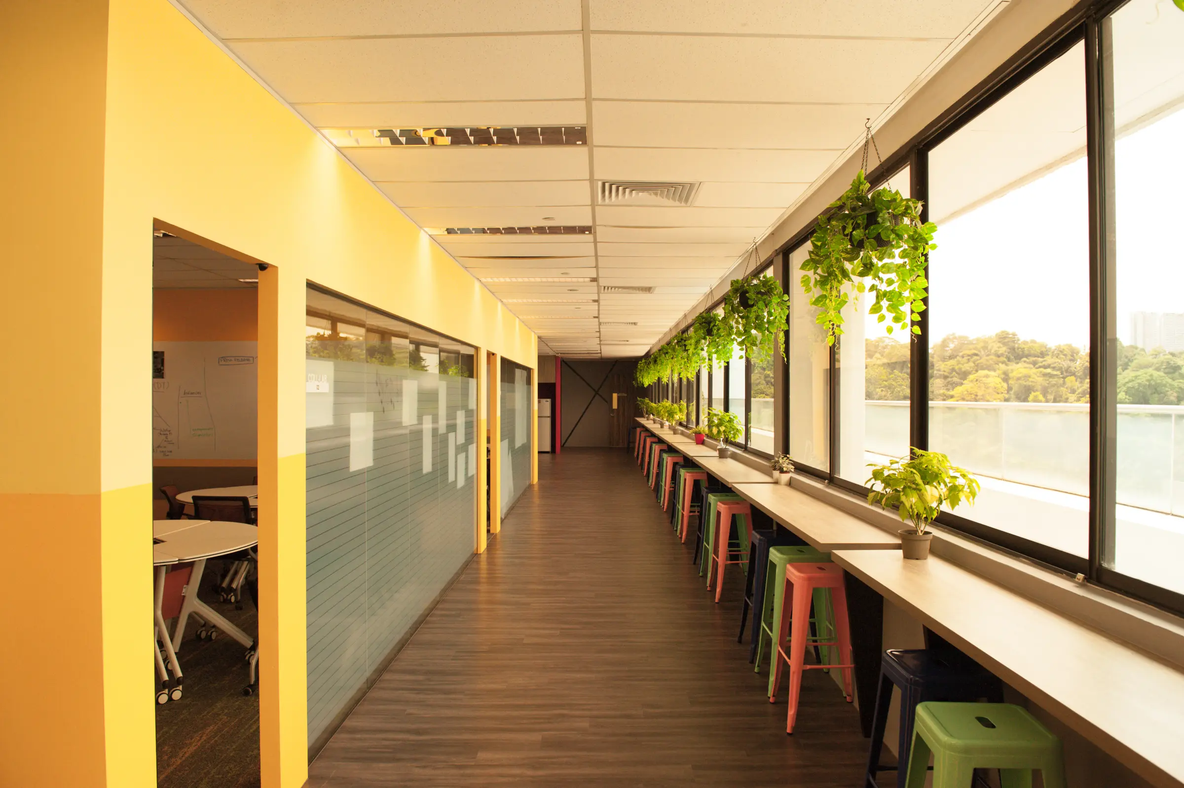 SSTC Institute — study corridor