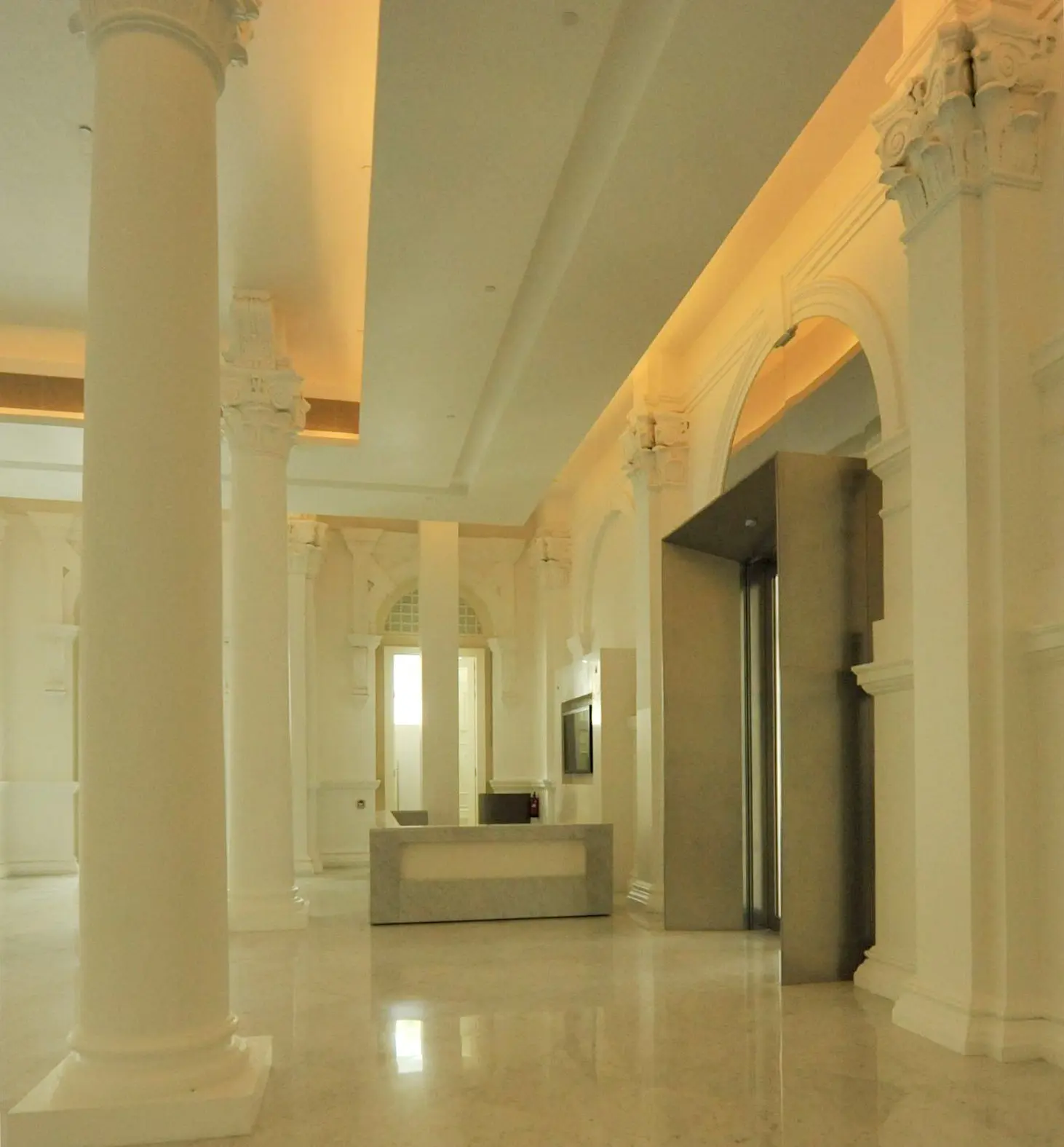 Victoria Concert Hall — heritage corridor